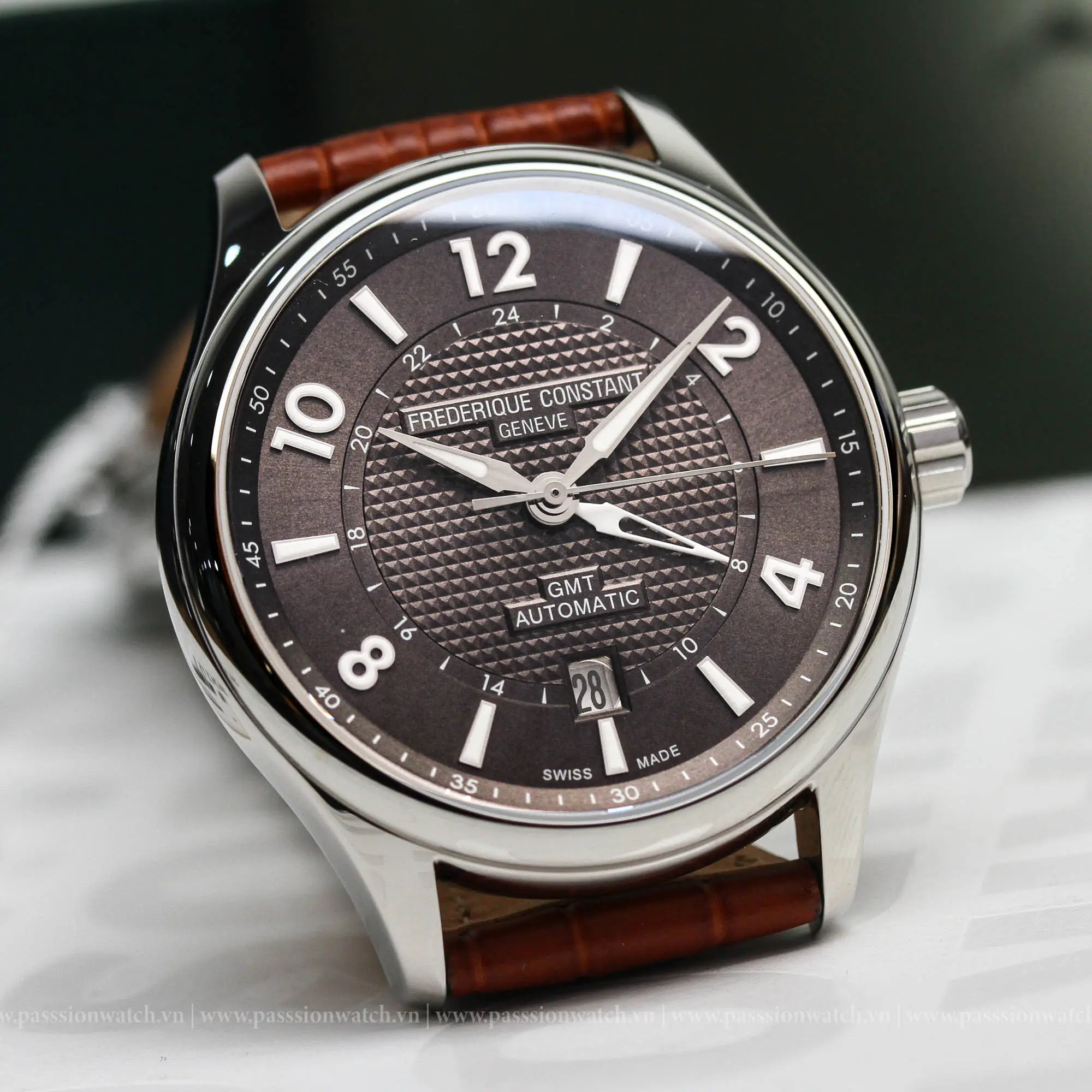 dong-ho-frederique-constant-runabout-fc-350rmg5b6-4 Frederique Constant Runabout FC-350RMG5B6 - Chính Hãng Giá Tốt - Passion Watch