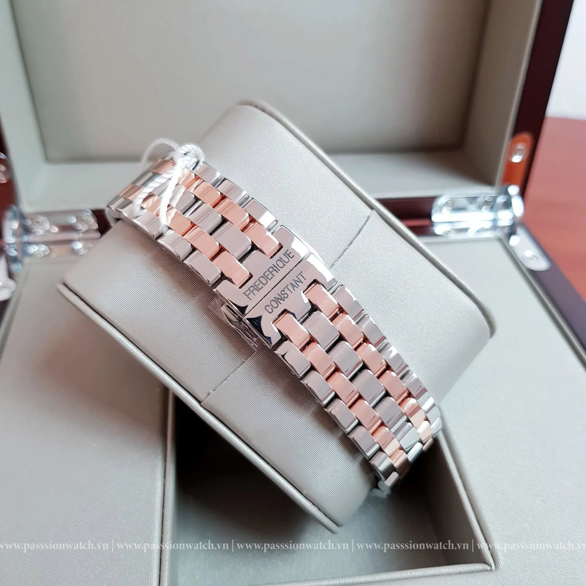 dong-ho-frederique-constant-classics-fc-303v5b2b-5 dong ho frederique constant classics fc 303v5b2b 5 | Passion Watch
