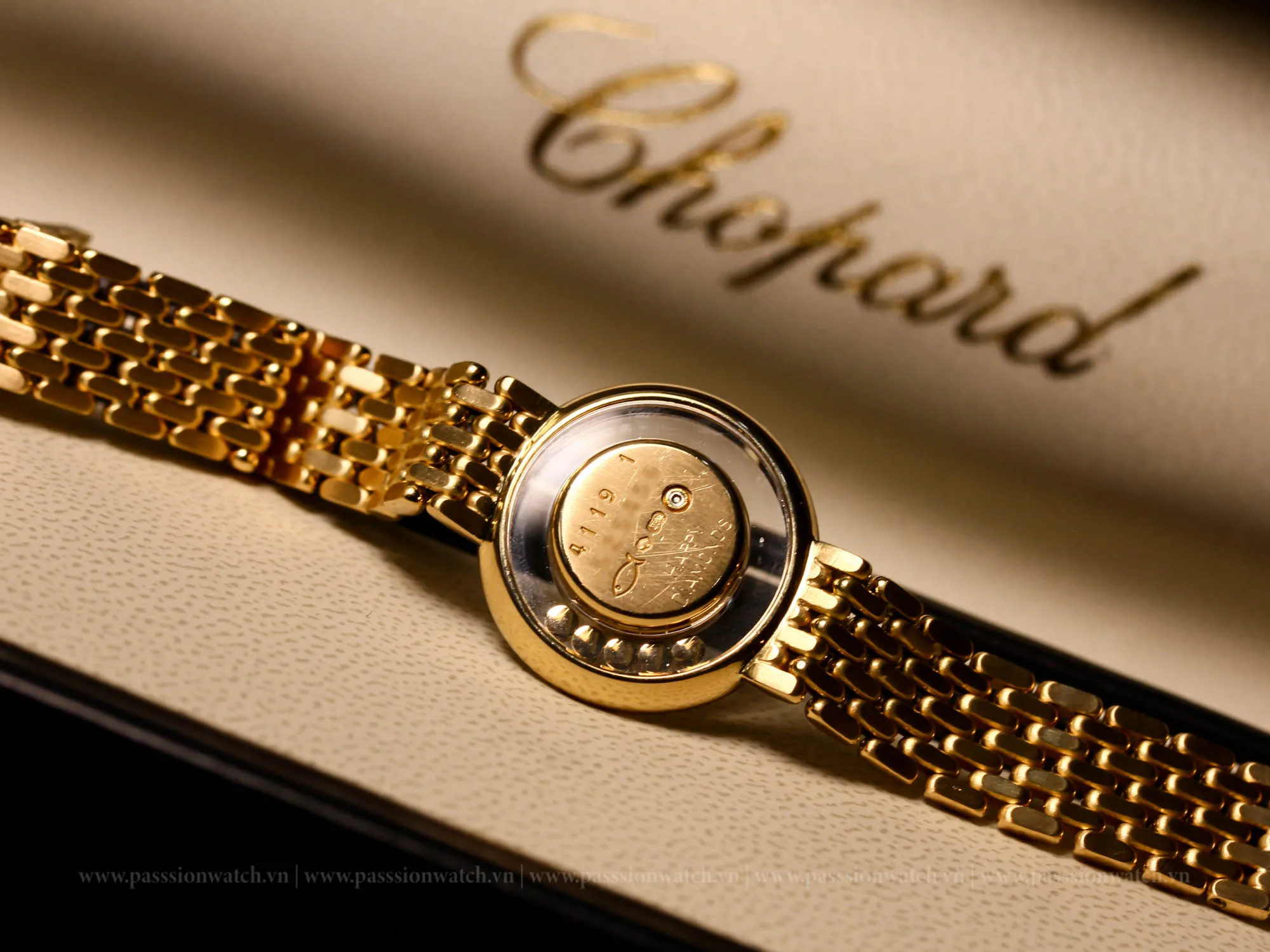 dong-ho-chopard-happy-diamonds-205691-0001-8 dong ho chopard happy diamonds 205691 0001 8 | Passion Watch