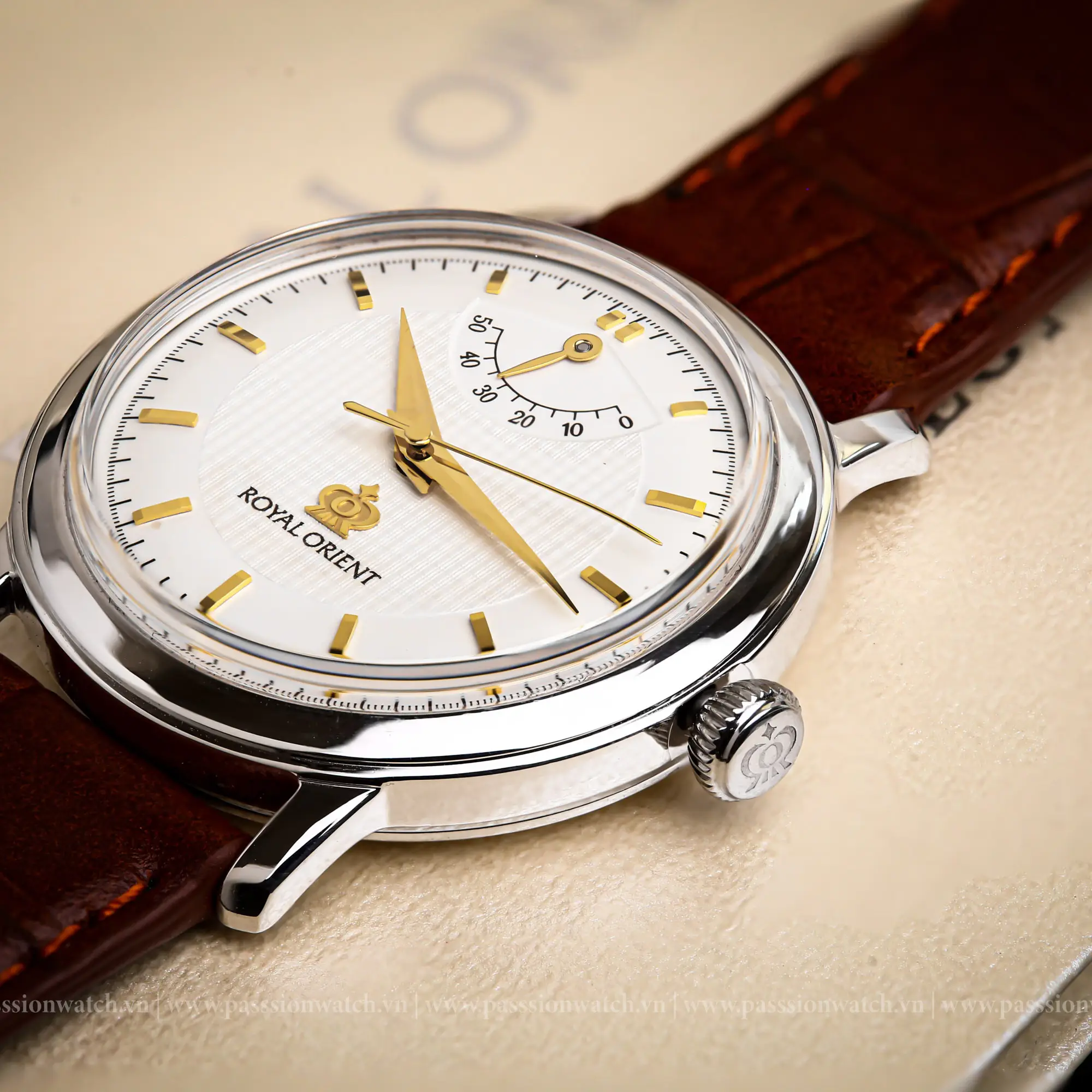 dong-ho-orient-royal-we0021eg-7 dong ho orient royal we0021eg 7 1 | Passion Watch
