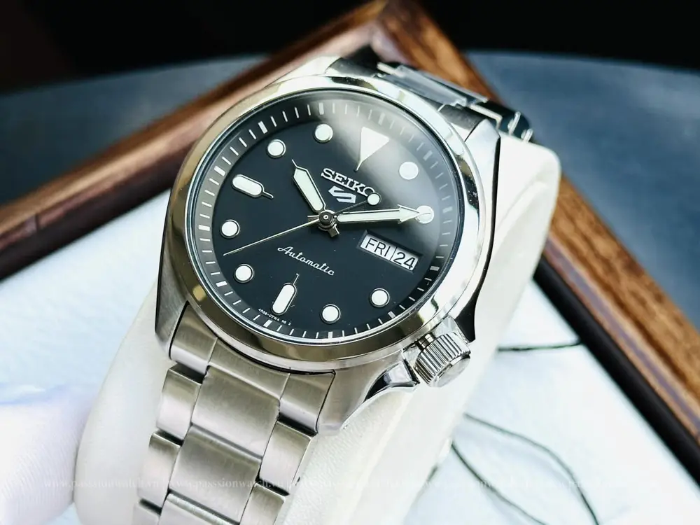 dong-ho-seiko-5-sports-srpe55k1-3 dong ho seiko 5 sports srpe55k1 3 | Passion Watch