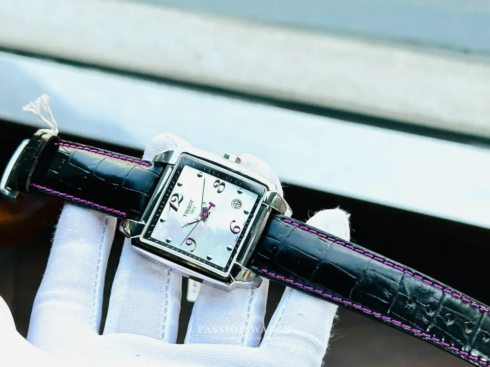 dong-ho-tissot-quadrato-t005-510-16-117-00-5 dong ho tissot quadrato t005 510 16 117 00 5 | Passion Watch