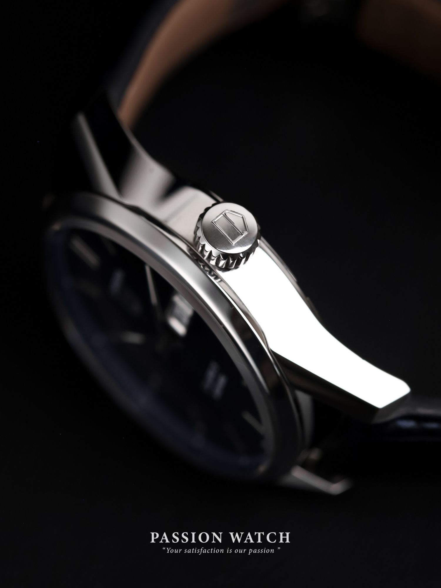Đồng Hồ TAG Heuer Carrera WAR201E.FC6292 USED dong ho tag heuer carrera war201e fc6292 used 8 | Passion Watch
