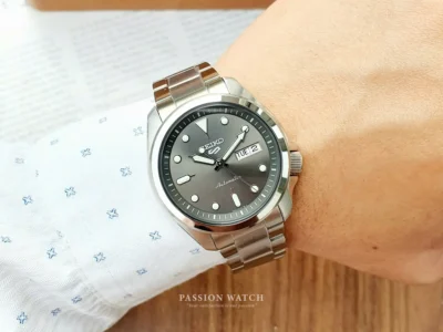 seiko 5 sports srpe51k1 3 Đồng hồ Seiko 5 Sports SRPE51K1 trên tay, phong cách mạnh mẽ