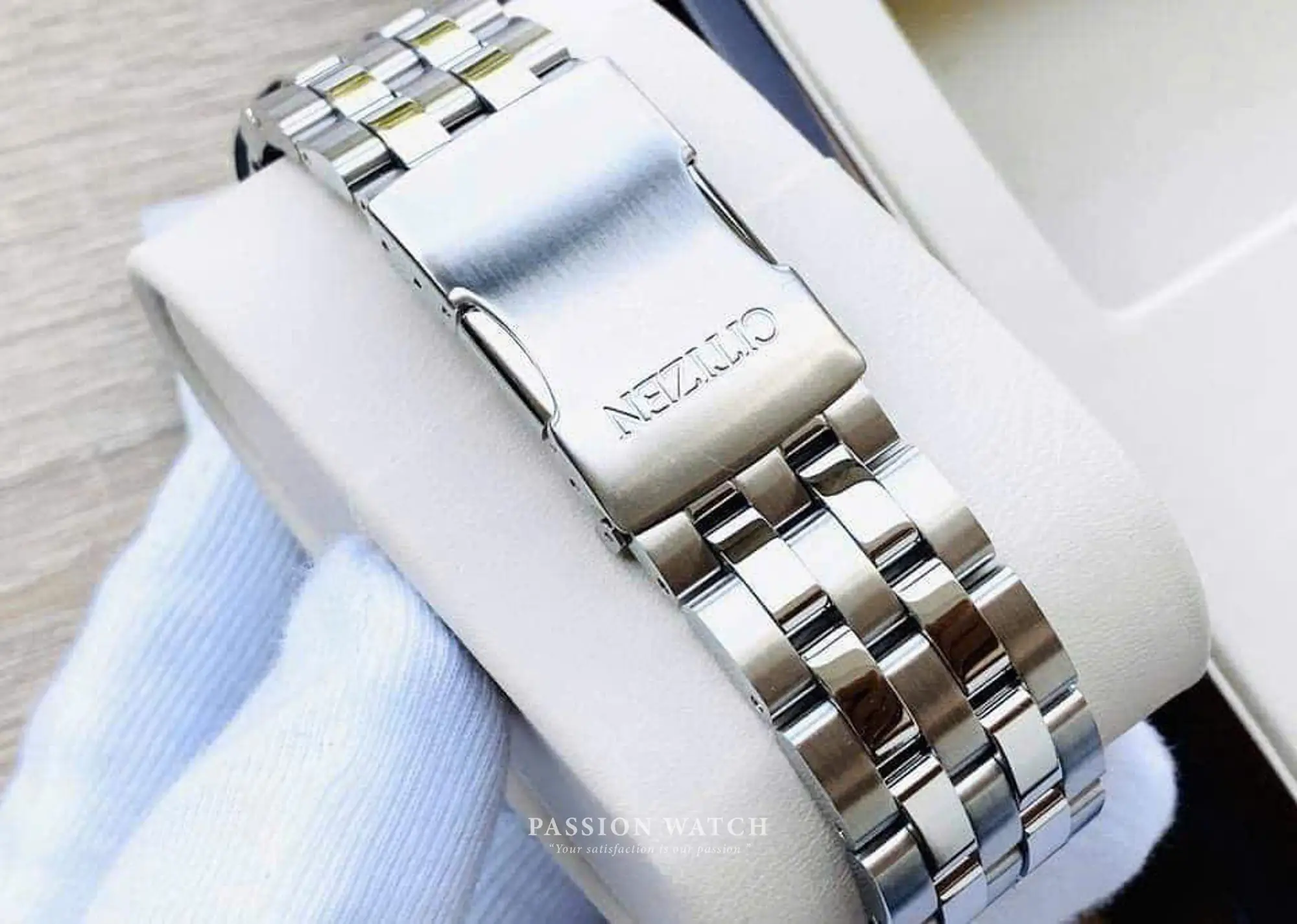 citizen-eco-drive-at9031-52l-3 Khóa dây thép không gỉ Đồng Hồ Nam Citizen Eco-Drive AT9031-52L