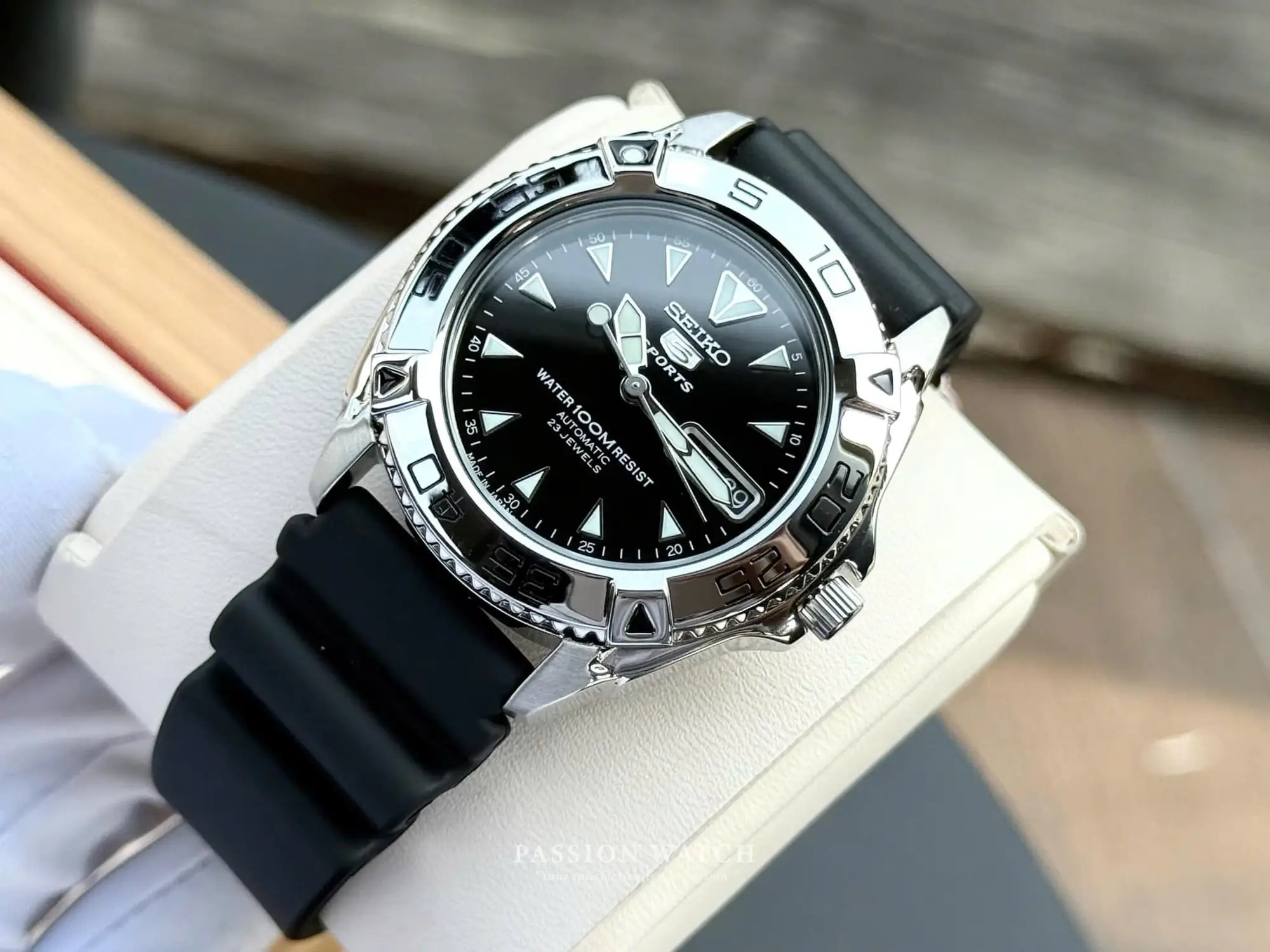 seiko-5-snzb33j2-5 seiko 5 snzb33j2 5 | Passion Watch