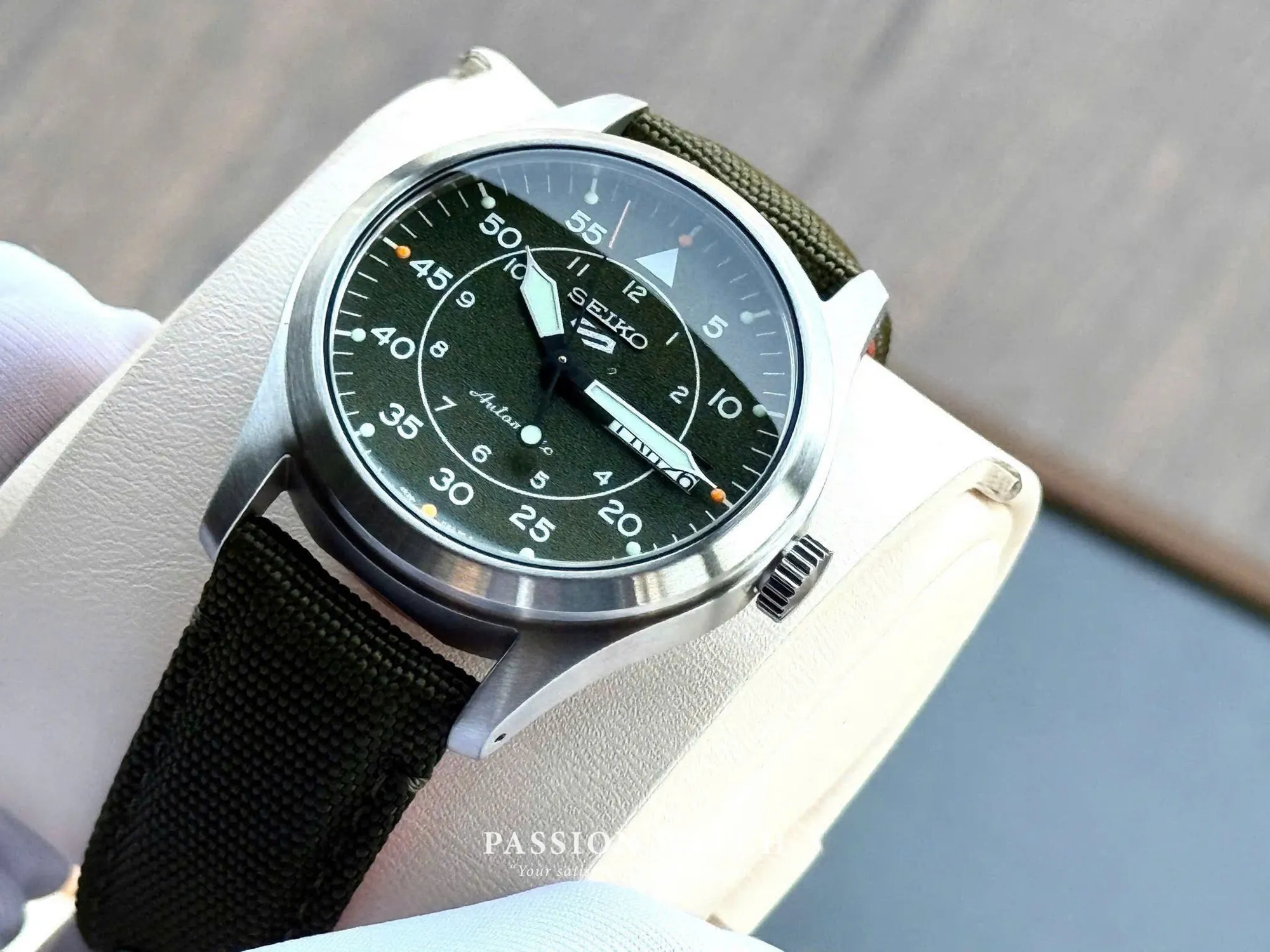 dong-ho-seiko-5-sports-field-srph29k1-7 dong ho seiko 5 sports field srph29k1 7 | Passion Watch